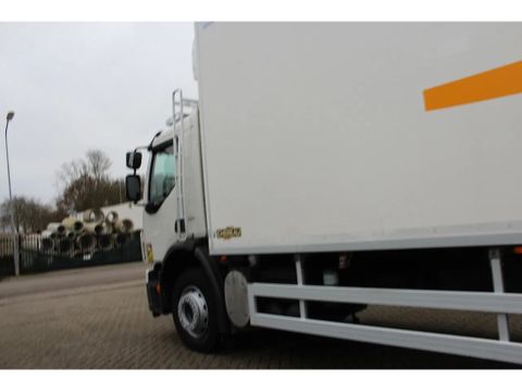 Volvo * EURO5 * CARRIER SUPRA 950MT * SILENT * MANUAL * | Prince Trucks [24]