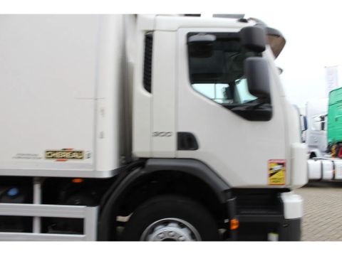 Volvo * EURO5 * CARRIER SUPRA 950MT * SILENT * MANUAL * | Prince Trucks [9]