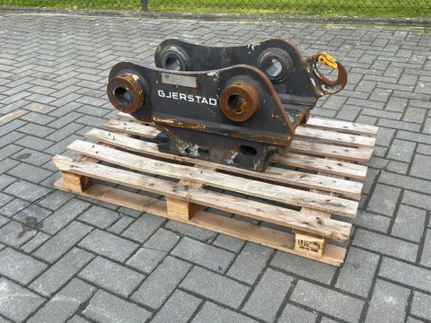 Gjerstad
G60 | KM60 | S60 | HYDRAULIC QUICK COUPLER | M318F | Hulleman Trucks [1]