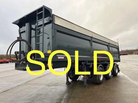 Bulthuis TATA 23 - voorzien van hydraulische milieukappen - 2 stuurassen, 1 liftas - SOLD - VENDU | CAB Trucks [1]