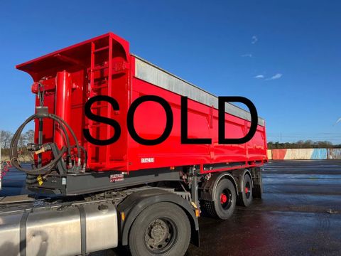 Bulthuis TATA 23 - voorzien van hydraulische milieukappen - 2 stuurassen, 1 liftas - SOLD - VENDU | CAB Trucks [1]