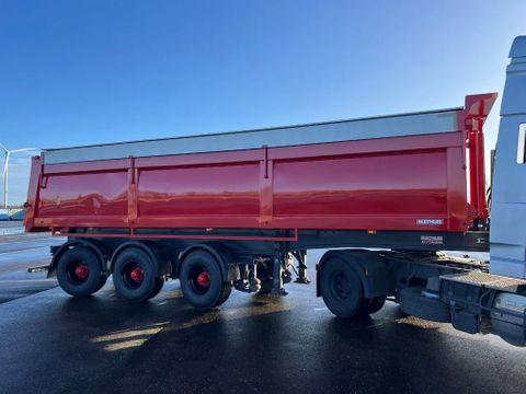 Bulthuis TATA 23 - voorzien van hydraulische milieukappen - 2 stuurassen, 1 liftas - SOLD - VENDU | CAB Trucks [9]