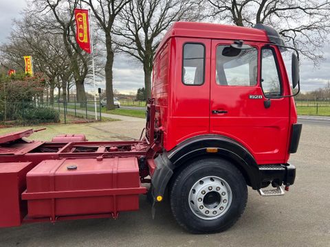 Mercedes-Benz 3 PEDALS MANUAL GEAR | CAB Trucks [8]