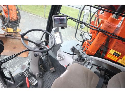 Hitachi
ZX 140 W-5B | ENGCON | BUCKET | AIRCO | Hulleman Trucks [17]