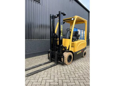 Hyster J2.5XN | Used Machinery Trading B.V. [2]