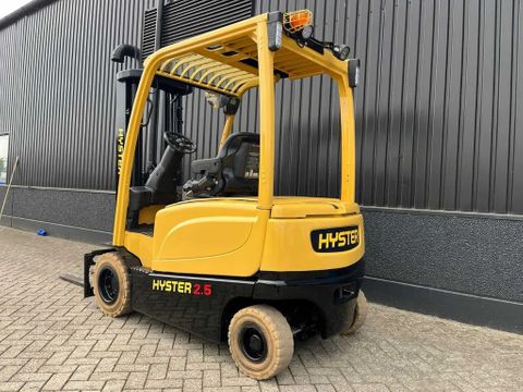 Hyster J2.5XN | Used Machinery Trading B.V. [3]