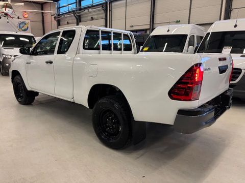 Toyota 2.4 D-4D Comfort 4x4 1.5Cab NIEUW 3500KG Trekgewicht BPM VRIJ 10 x op voorraad  38500 ex | Van Nierop BV [6]