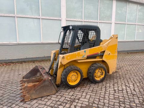 Gehl 3840 E     2015 | NedTrax Sales & Rental [2]