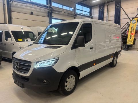 Mercedes-Benz 317CDI L2H1 Automaat Airco Navi Cruisecontrol 3500KG Trekhaak NIEUW BPM VRIJ | Van Nierop BV [2]