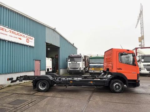 Mercedes-Benz 823L DAY CAB (6-CILINDER) 4x2 CHASSIS (MANUAL GEARBOX / SPER DIFFERENTIAL / 6-CILINDER ENGINE) | Engel Trucks B.V. [4]