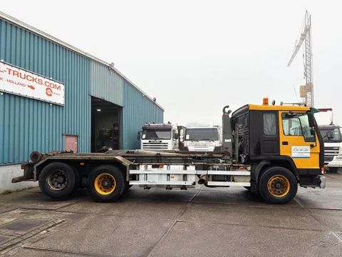 Volvo 6x2 A-RIDE (ORIGINAL DUTCH) HOOK-ARM CONTAINER SYSTEM (FULL STEEL SUSPENSION / REDUCTION AXLE / 10 TIRES / 8.000 KG. FRONT AXLE / AIRCONDITIONING) | Engel Trucks B.V. [4]