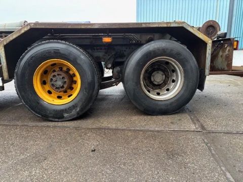 Volvo 6x2 A-RIDE (ORIGINAL DUTCH) HOOK-ARM CONTAINER SYSTEM (FULL STEEL SUSPENSION / REDUCTION AXLE / 10 TIRES / 8.000 KG. FRONT AXLE / AIRCONDITIONING) | Engel Trucks B.V. [8]