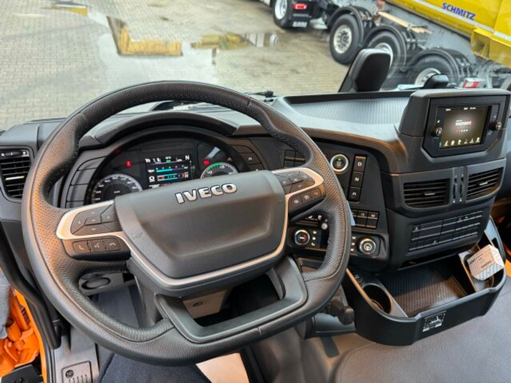 Iveco  (15)