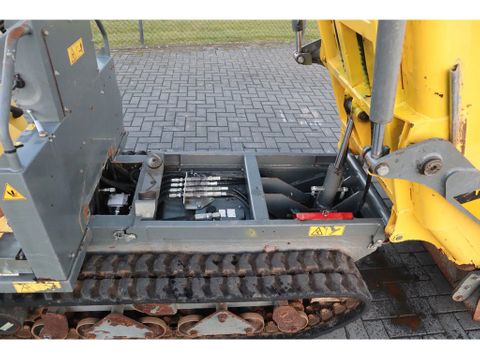 WACKER NEUSON
DT15 | 1.5 TON PAYLOAD | FRONT LOADER | Hulleman Trucks [8]