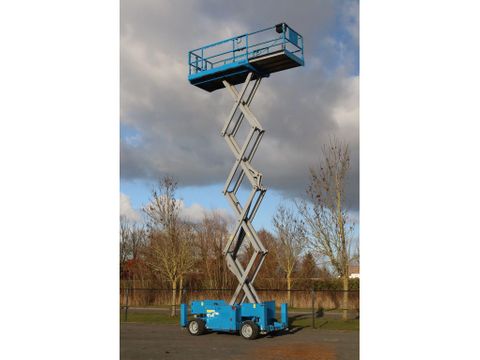 Genie
GS-3369 RT | 12 METER | 454 kg | Hulleman Trucks [9]