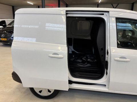 Nissan N-Connecta L1H1 45kWH Automaat Airco 5X Op Voorraad | Van Nierop BV [9]