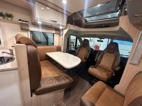 Bürstner Half integraal 4 Persoons Airco Navi Cruisecontrol EURO 6 56900KM MARGE | Van Nierop BV [21]