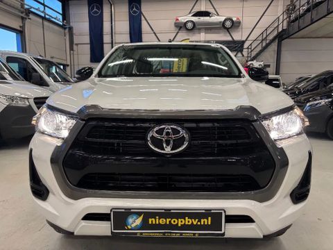 Toyota 2.4 D-4D Comfort 4x4 1.5Cab NIEUW 3500KG Trekgewicht BPM VRIJ 10 x op voorraad  €38.500 ex | Van Nierop BV [6]