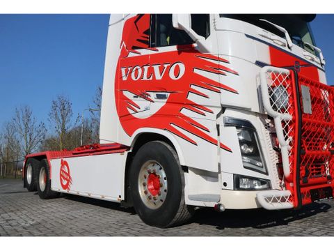 Volvo
6X2 | RETARDER | EURO 6 | MULTILIFT HOOK | Hulleman Trucks [11]