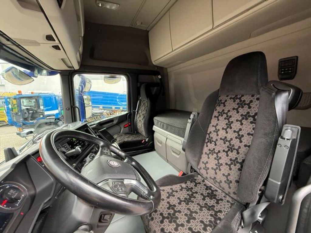 Scania  (13)