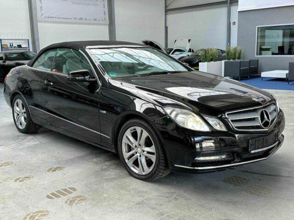 Mercedes-Benz  (3)