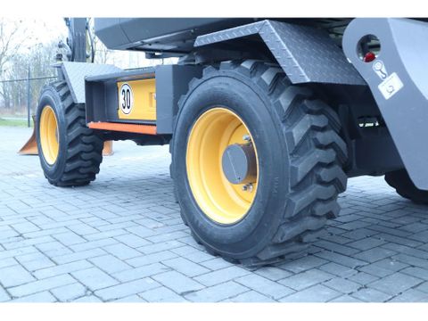 Volvo
EW 60 E | DEMO | 30 KM/H | ROTOTILT + GRIPPER | BUCKET | Hulleman Trucks [9]