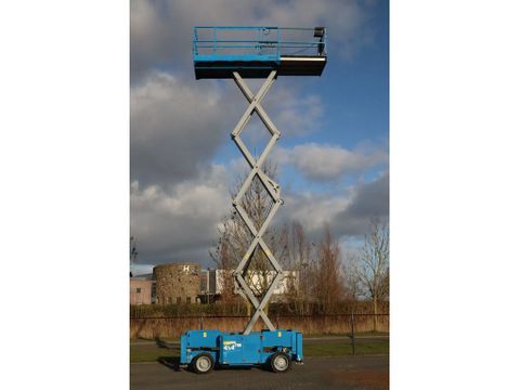 Genie
GS-3369 RT | 12 METER | 454 kg | Hulleman Trucks [7]