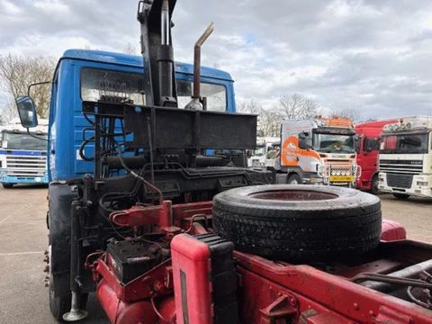 Mercedes-Benz AK 4x4 MEILLER KIPPER WITH CRANE (MANUAL GEARBOX / FULL STEEL SUSPENSION / REDUCTION AXLES) | Engel Trucks B.V. [17]