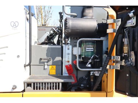 Liebherr
R920 COMPACT LC | ENGCON | 3X BUCKET | DOZER BLADE | Hulleman Trucks [15]