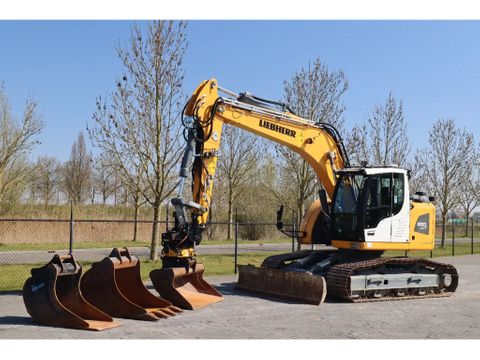 Liebherr
R920 COMPACT LC | ENGCON | 3X BUCKET | DOZER BLADE | Hulleman Trucks [2]
