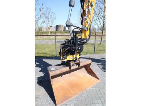 Liebherr
R920 COMPACT LC | ENGCON | 3X BUCKET | DOZER BLADE | Hulleman Trucks [7]