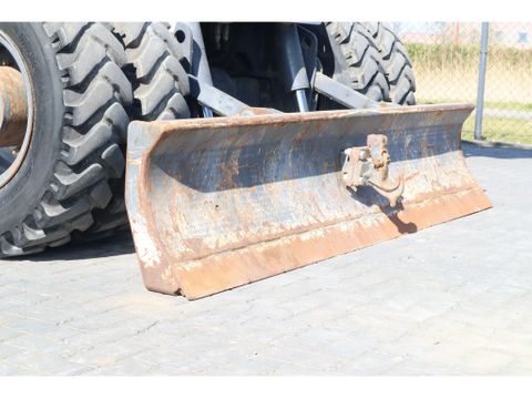 Atlas
160W | ENGCON | BUCKET | DOZERBLADE | 2-PIECE BOOM | Hulleman Trucks [9]