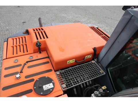 Atlas
160W | ROTOTILT | GRIPPER | BUCKET | DOZER BLADE | Hulleman Trucks [15]