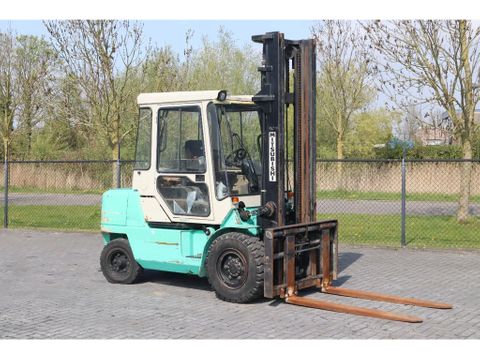 Mitsubishi
FD45K | FORK SPREADERS | SIDESHIFT | DUPLO | Hulleman Trucks [5]