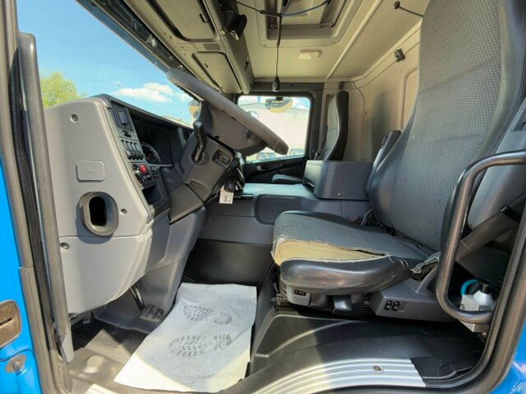 Scania  (12)