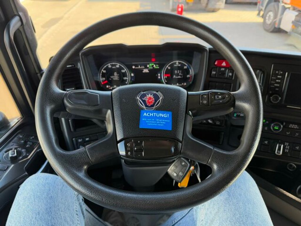 Scania  (9)