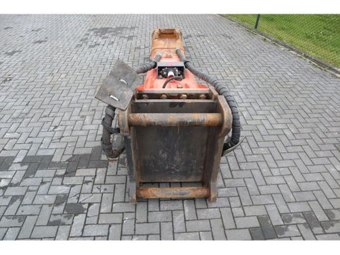 Rammer
5011 | HAMMER | S90 | 45 - 60 TON | Hulleman Trucks [8]