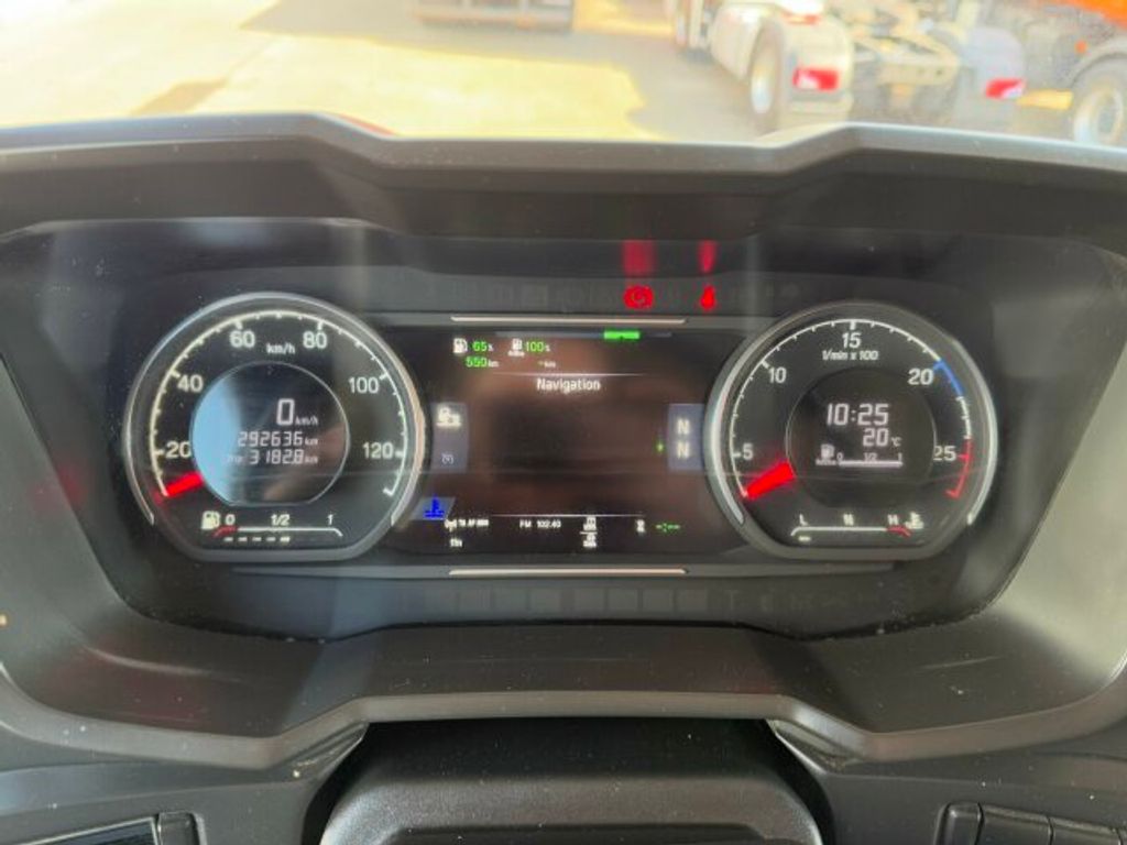Scania  (10)