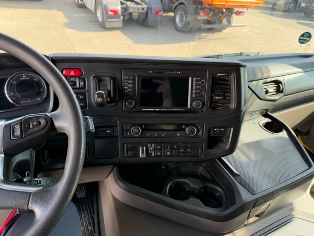 Scania  (11)