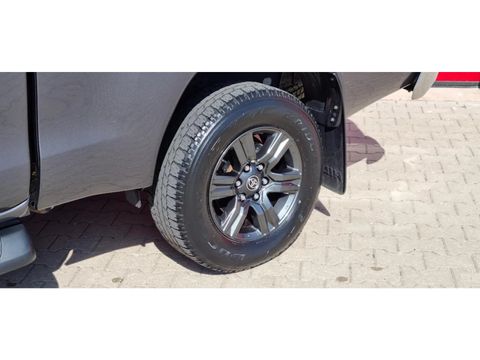 Toyota Hilux 2.4 D-4D 4x4 Automaat | Companjen Bedrijfswagens BV [11]