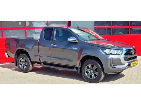 Toyota Hilux 2.4 D-4D 4x4 Automaat | Companjen Bedrijfswagens BV [2]