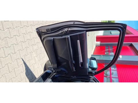 Toyota Hilux 2.4 D-4D 4x4 Automaat | Companjen Bedrijfswagens BV [31]