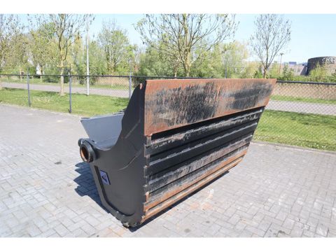 Agder
TILT BUCKET | GRADING BUCKET | S90 - G90 | 3000 L | Hulleman Trucks [7]