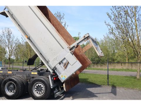 Mercedes-Benz
| 8X4 | BIG AXLES | RETARDER | LOW KM! | EURO 6 | Hulleman Trucks [10]