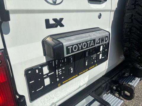 Toyota LX LANG 5 PERSOONS 4x4 Airco 6 Cilinder Diesel | Van Nierop BV [5]