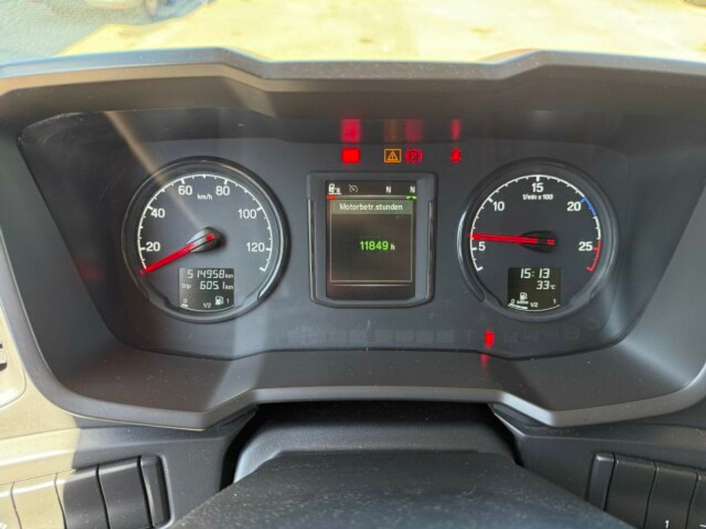 Scania  (10)