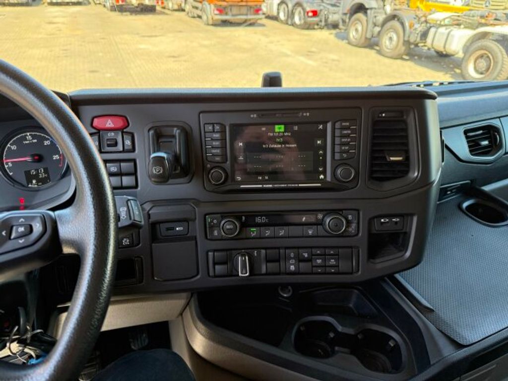 Scania  (11)