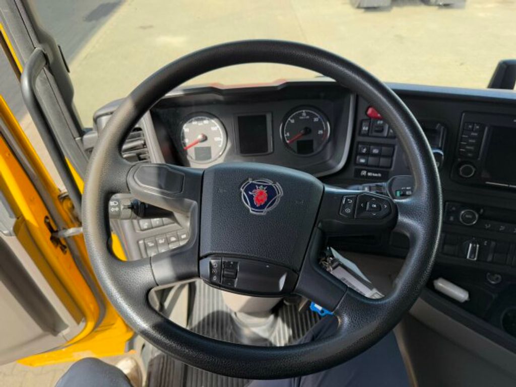 Scania  (9)