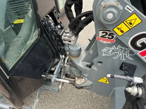 Giant G2700 X-TRA HD | Used Machinery Trading B.V. [44]