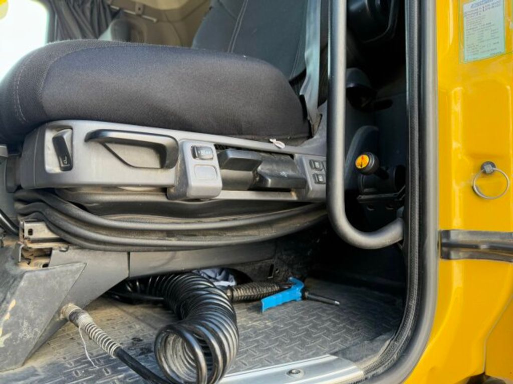 Scania  (13)